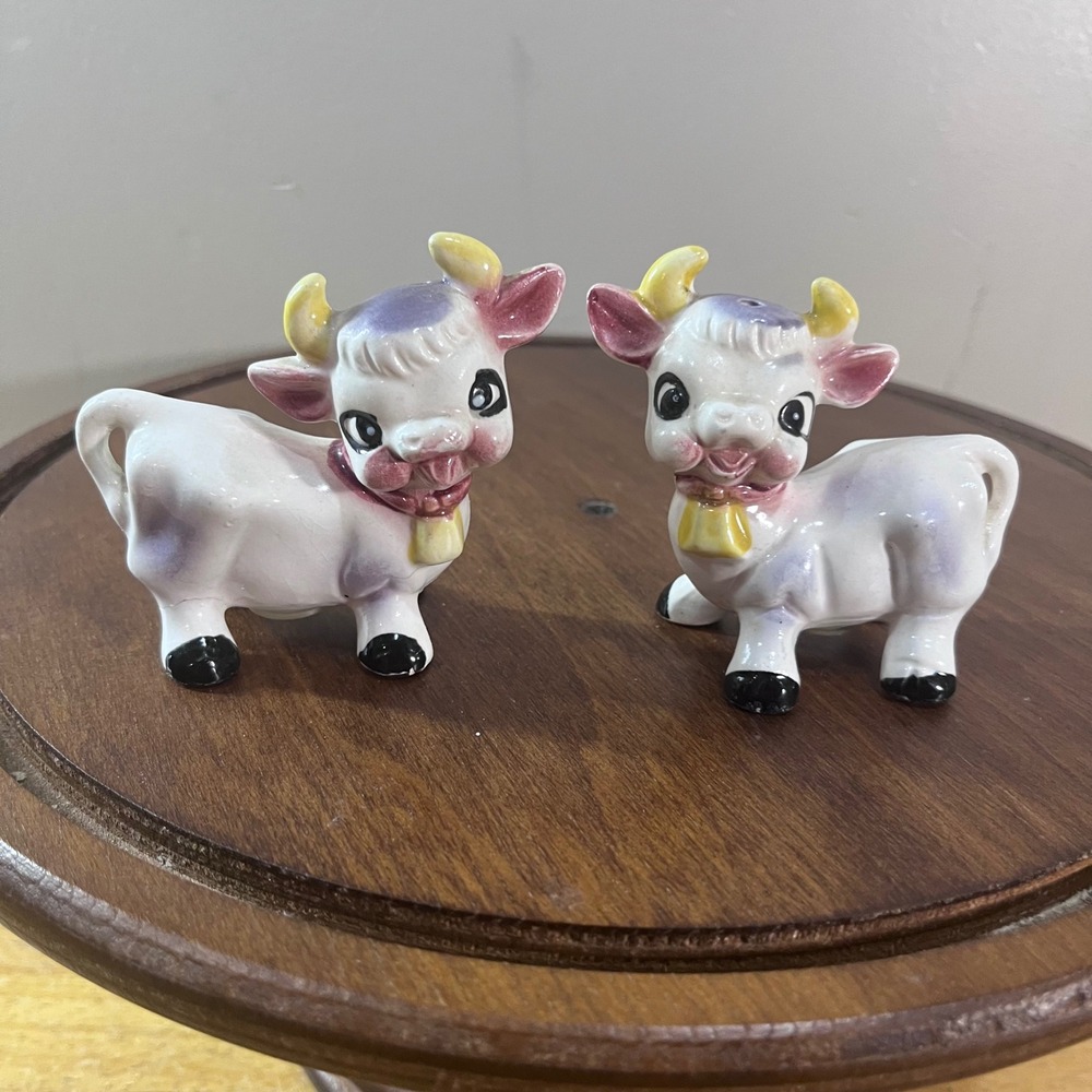 Vtg Elsie Cow Salt and Pepper Shakers White Purple Ceramic Anthropomorphic 3in
